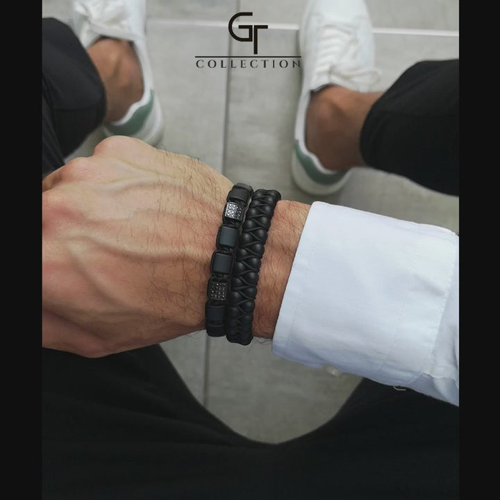GT collection - moška zapestnica iz perl črnega oniksa